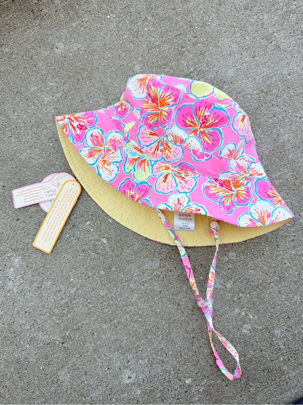 NWT Sunny Dayz Reversible Sun Hat size 3-5 Years